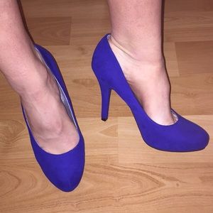 royal blue heels